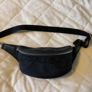 Coach belt bag black canvas.